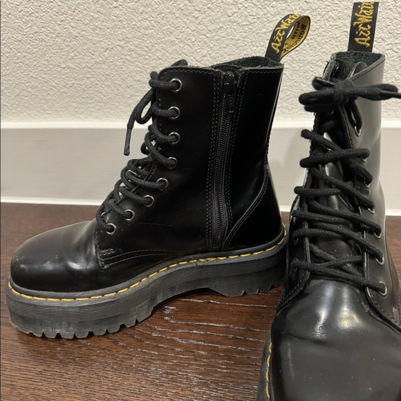 Dr. Martens boots - Picture 4 of 7